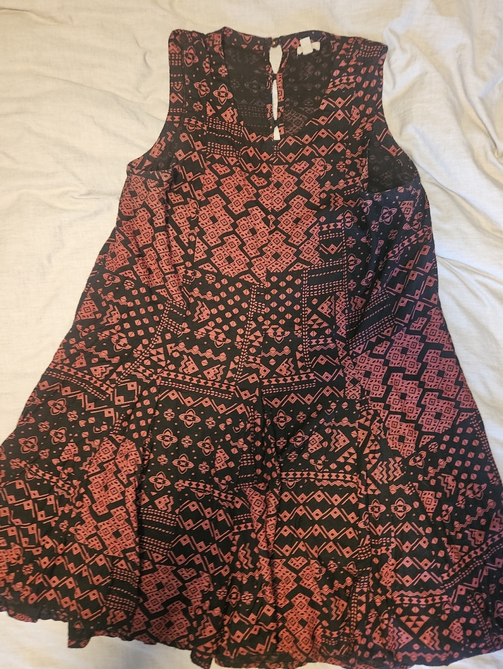 Ecote Urban Outfitters Black and Coral Patterned Sleeveless Mini Dress